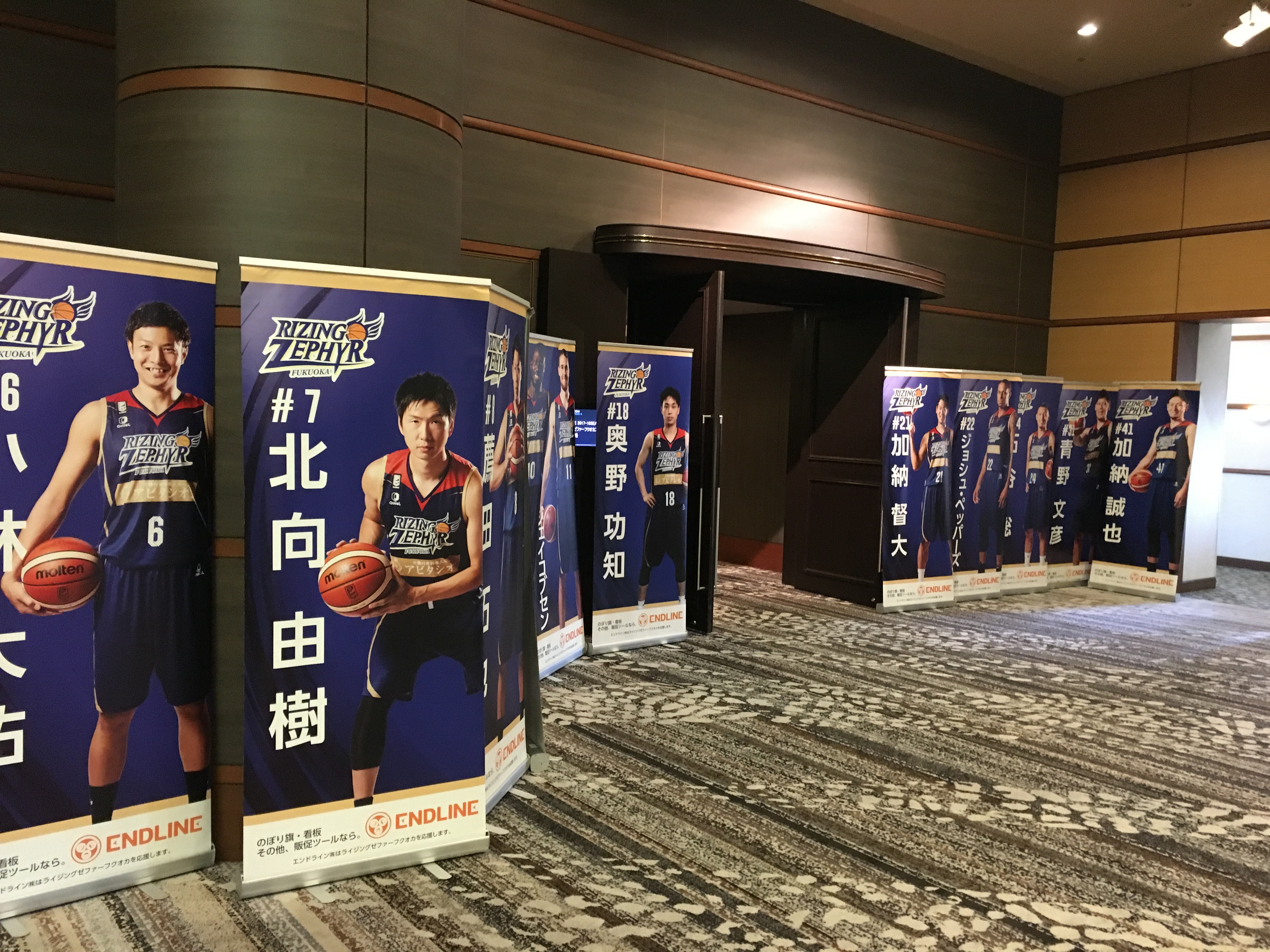 選手ロールアップバナー