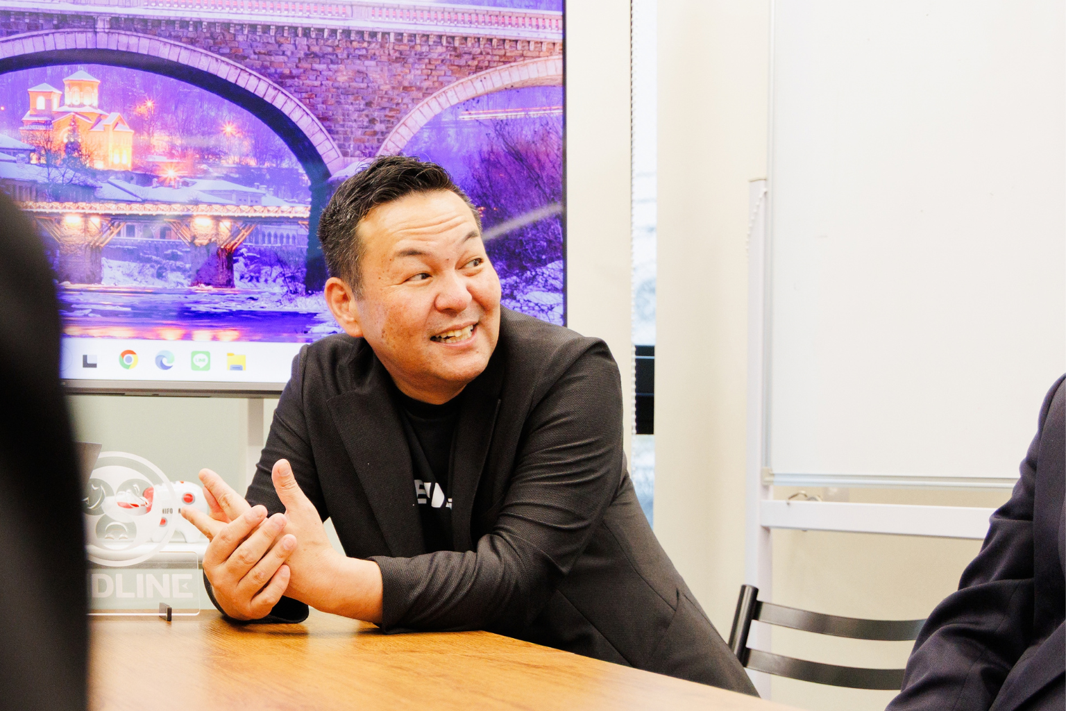 「アスリート雇用」という新しい挑戦は、会社全体の活力を上げてくれている。記事のアイキャッチ画像