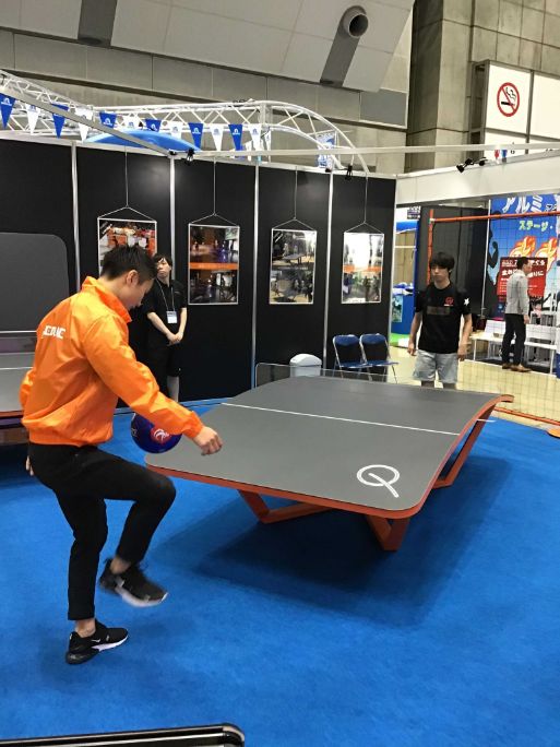 他社様のサービスを体験するカズ